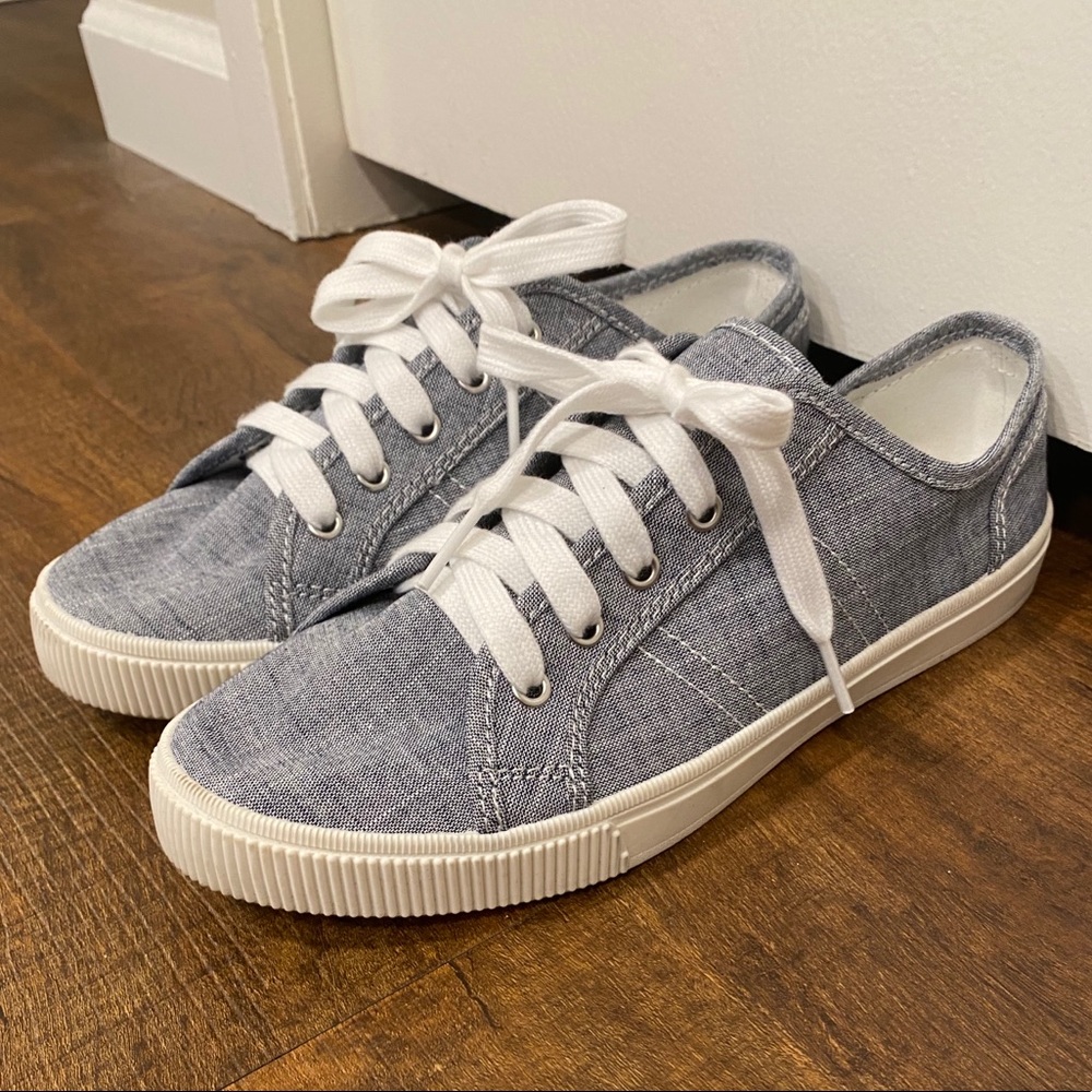 Slip on shoe